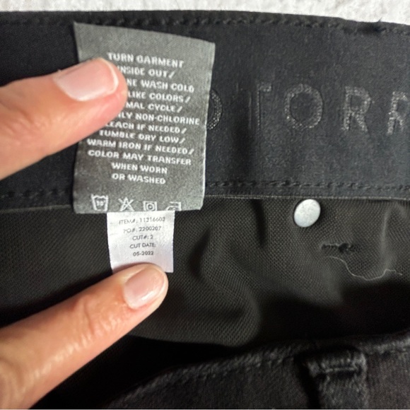 Torrid size 20R Black Jeans Bombshell Skinny Premium Stretch (687) - Picture 11 of 15
